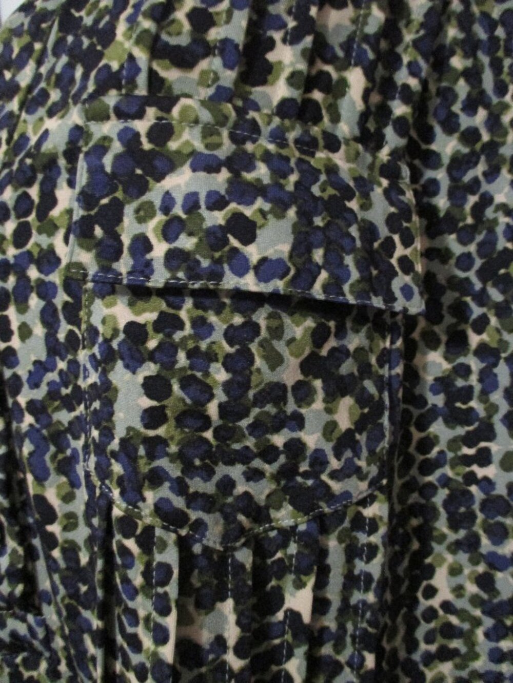 Ava & Grace top flowy stretchy lightweight V neck wash & wear size 1x - Picture 5 of 9